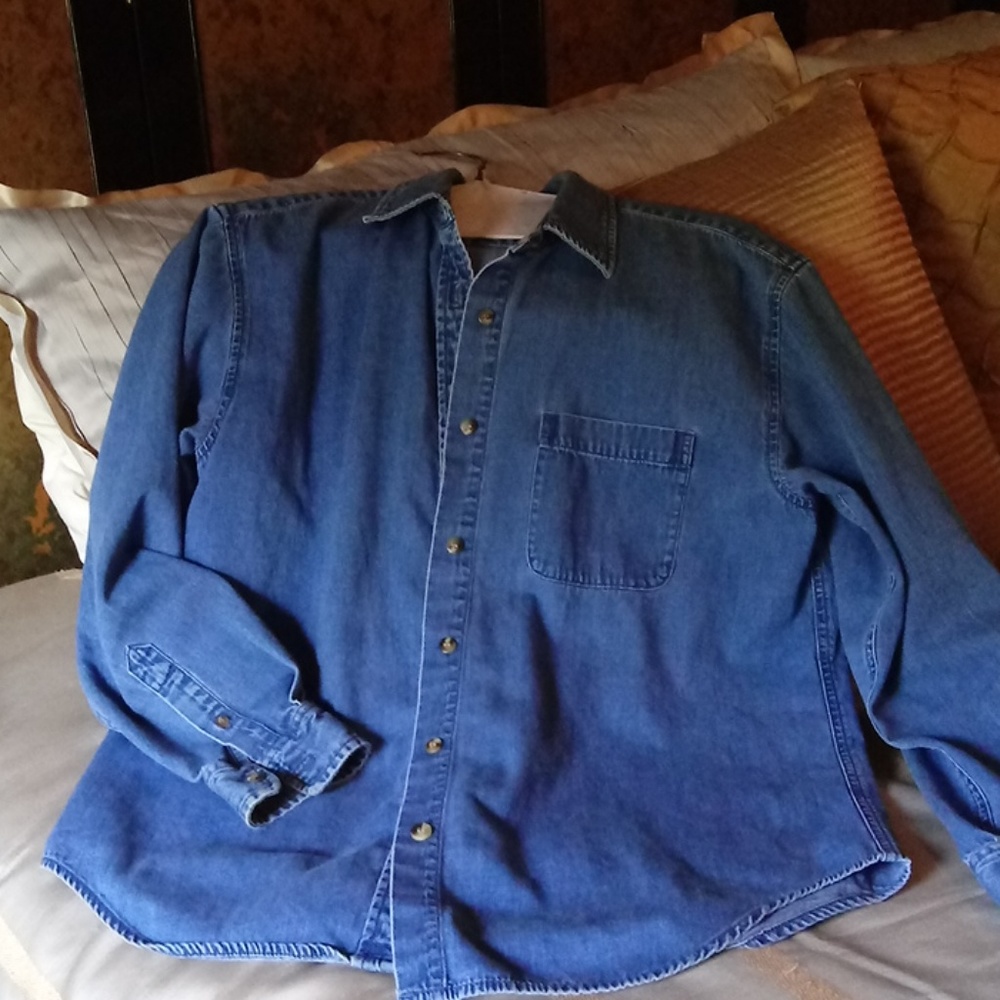 Denium blue shirt 100 cotton Med, bust 40"